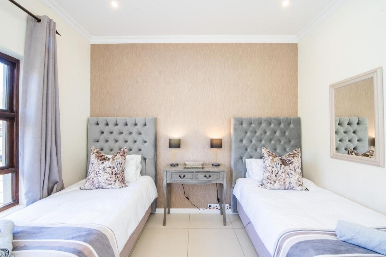 Seventeen Whale Rock Gardens With Back Up Power For Loadshedding Plettenberg Bay Zewnętrze zdjęcie